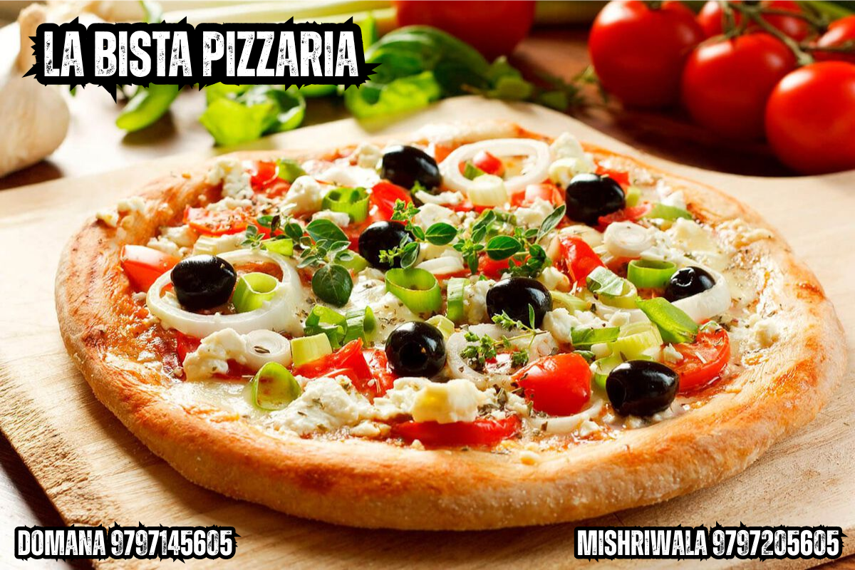 Loaded vegetarian pizza fresh from the oven